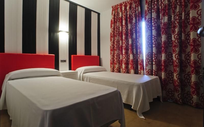 Apartamentos Salles Beach Л'Естартіт Екстер'єр фото