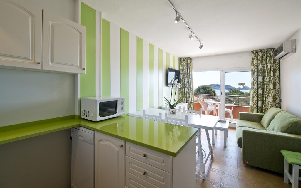 Apartamentos Salles Beach Л'Естартіт Номер фото