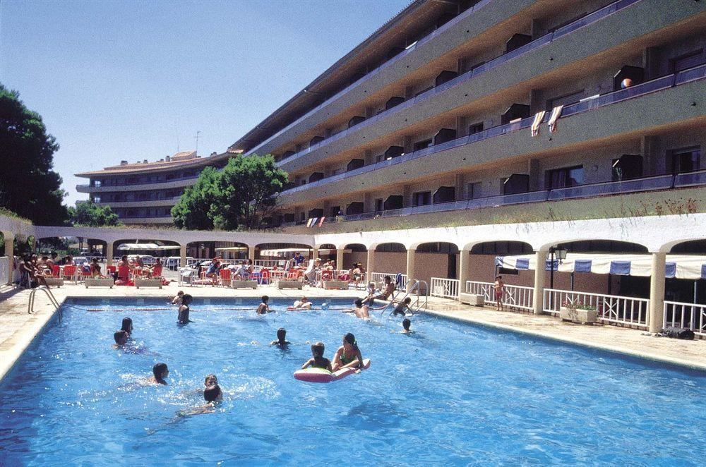Apartamentos Salles Beach Л'Естартіт Екстер'єр фото