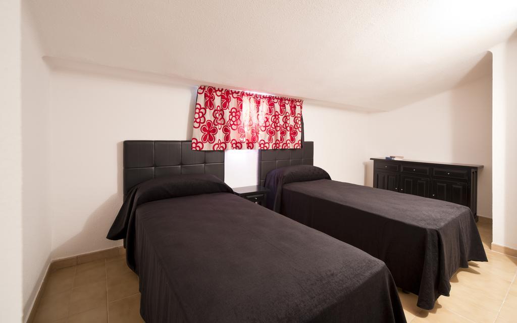 Apartamentos Salles Beach Л'Естартіт Номер фото