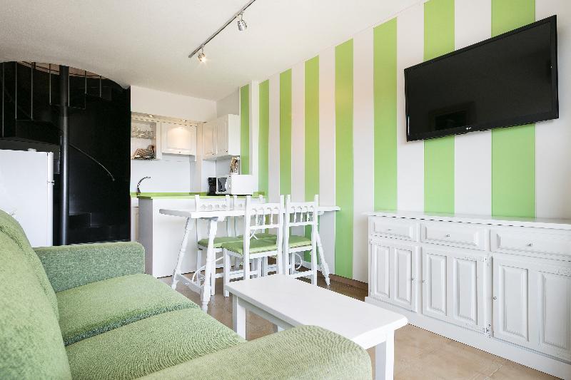 Apartamentos Salles Beach Л'Естартіт Екстер'єр фото