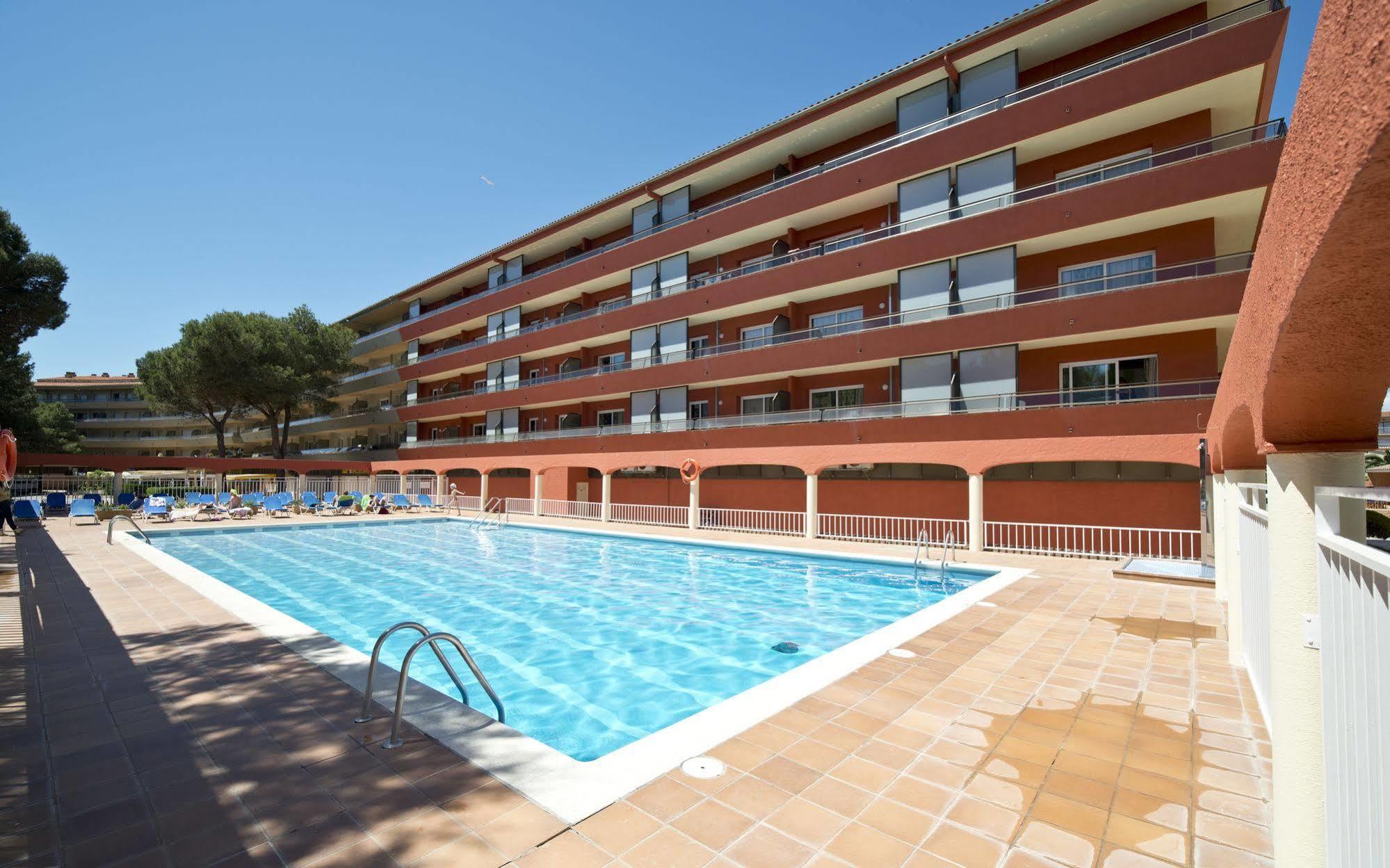 Apartamentos Salles Beach Л'Естартіт Екстер'єр фото